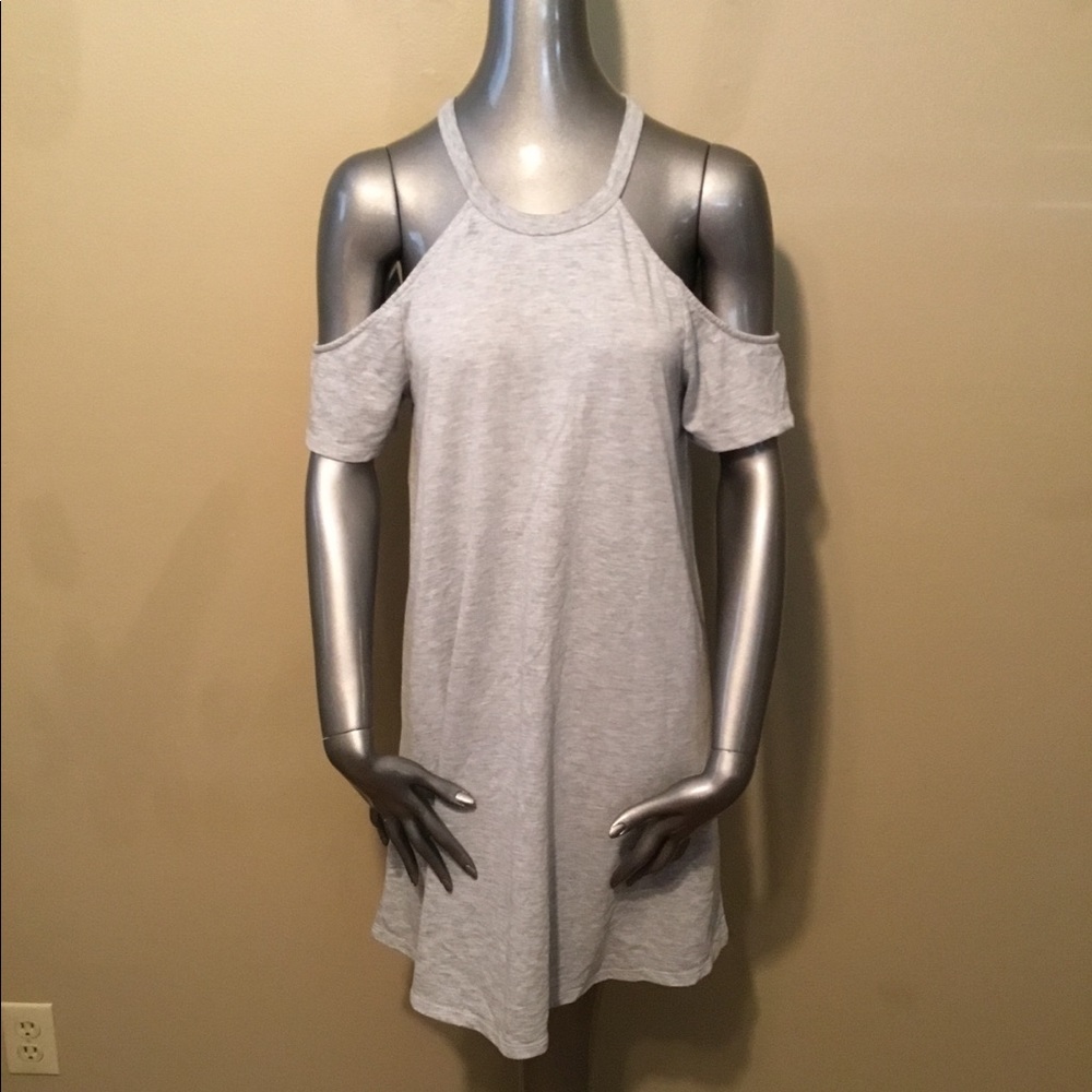 NWT Z Supply The short sleeve cold shoulder dress